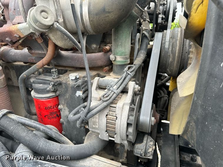 image for item EH6642 2005 Peterbilt PB335 truck cab and chassis