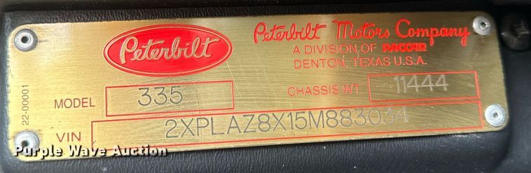 image for item EH6642 2005 Peterbilt PB335 truck cab and chassis