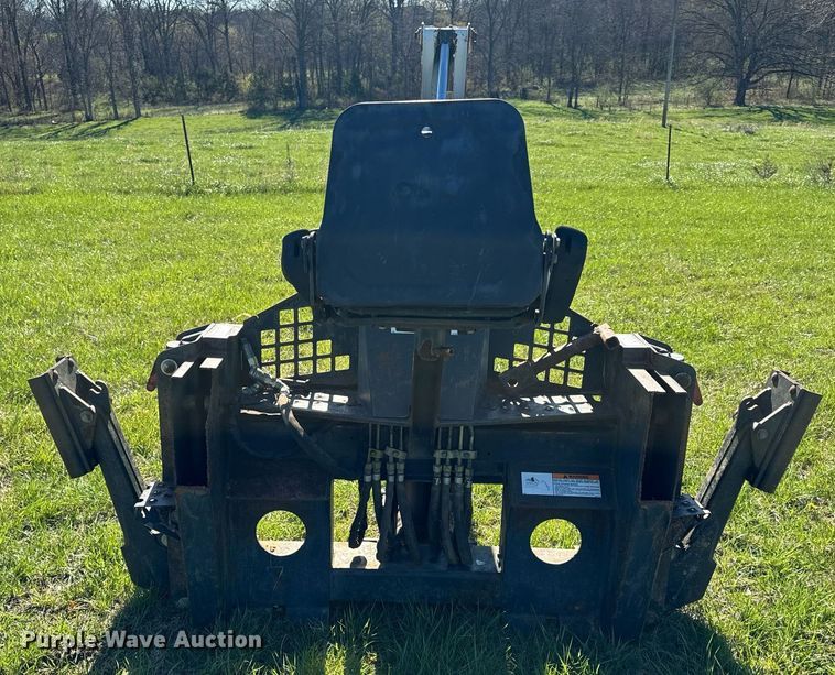 image for item EH6649 Bobcat 709FDS skid steer backhoe