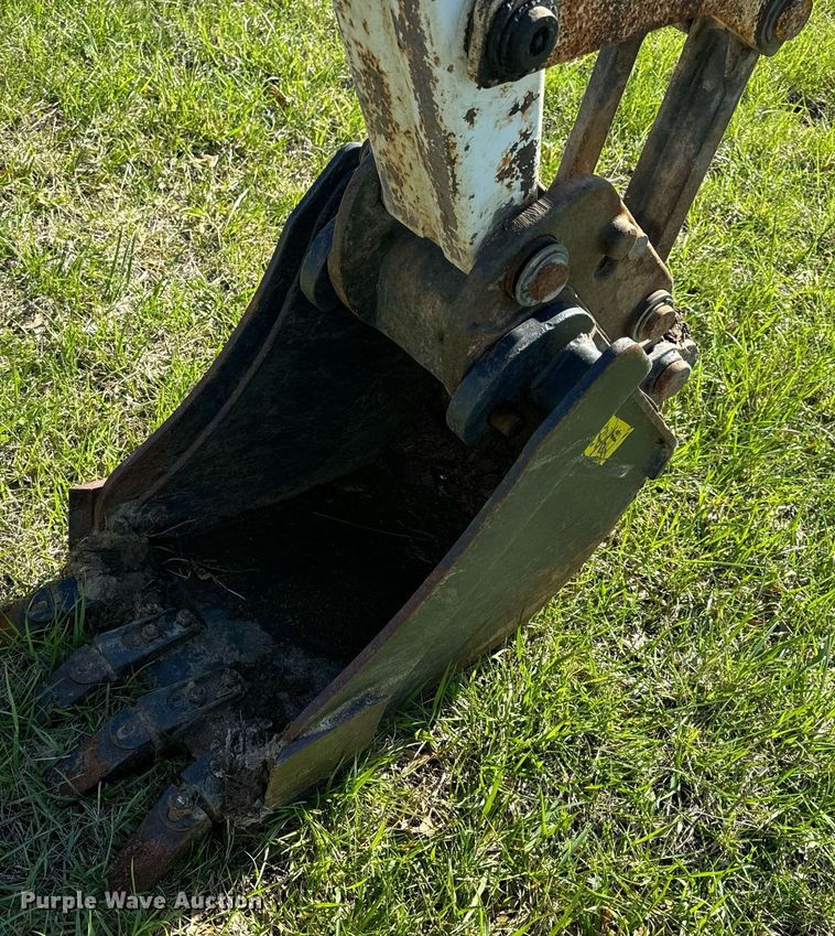 image for item EH6649 Bobcat 709FDS skid steer backhoe