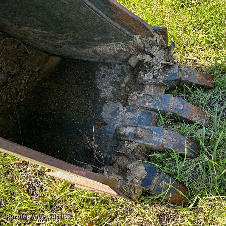 image for item EH6649 Bobcat 709FDS skid steer backhoe