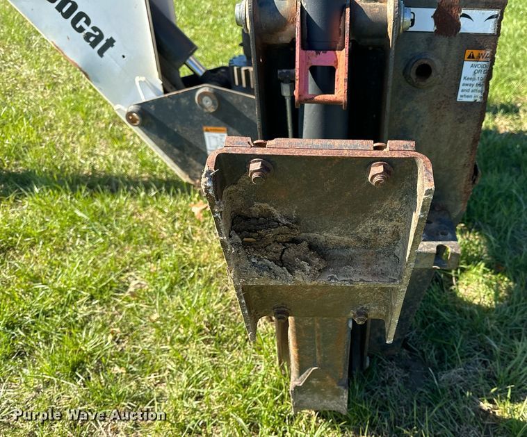 image for item EH6649 Bobcat 709FDS skid steer backhoe