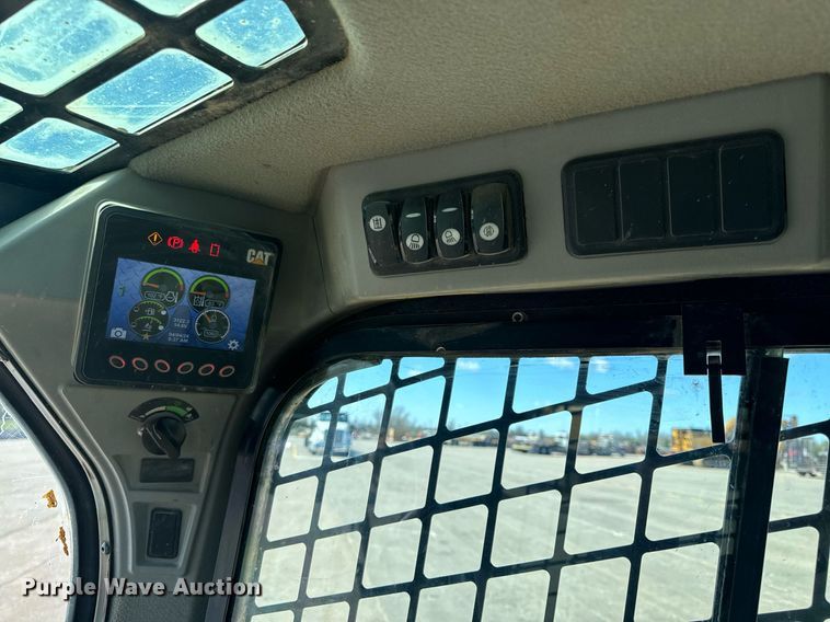 image for item EH6650 2019 Caterpillar 299D2 tracked skid steer loader