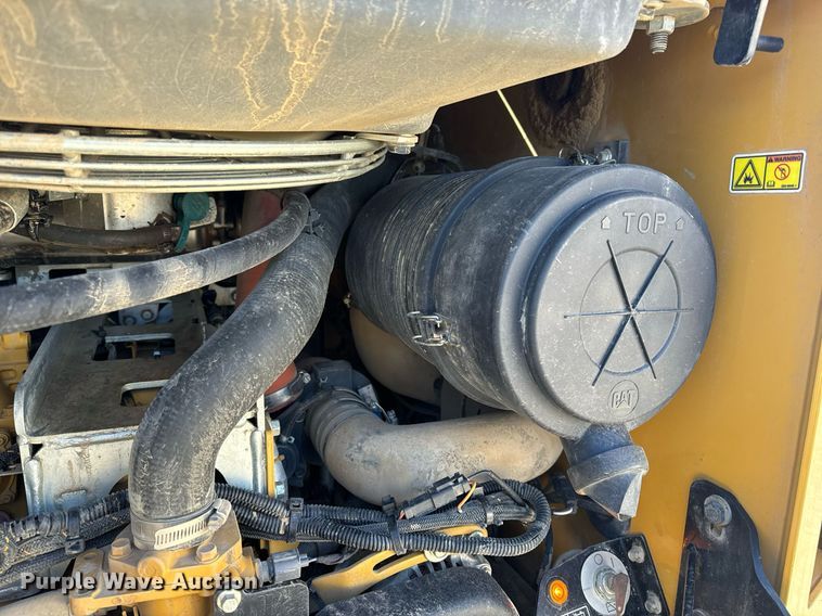 image for item EH6650 2019 Caterpillar 299D2 tracked skid steer loader