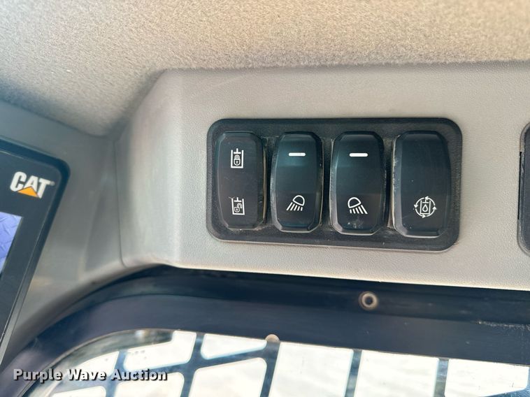 image for item EH6651 2019 Caterpillar 299D3 tracked skid steer loader