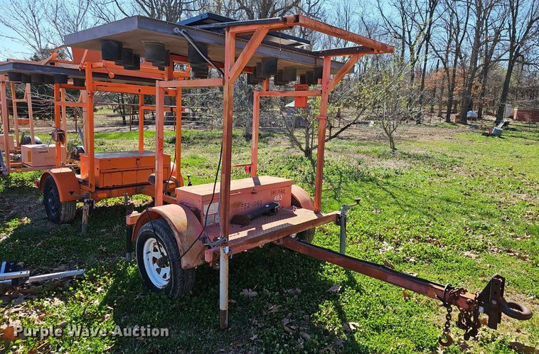 image for item EJ6119 (5) signal board trailers