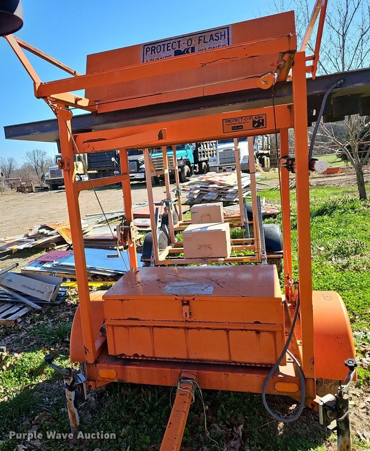 image for item EJ6119 (5) signal board trailers