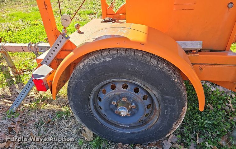 image for item EJ6119 (5) signal board trailers