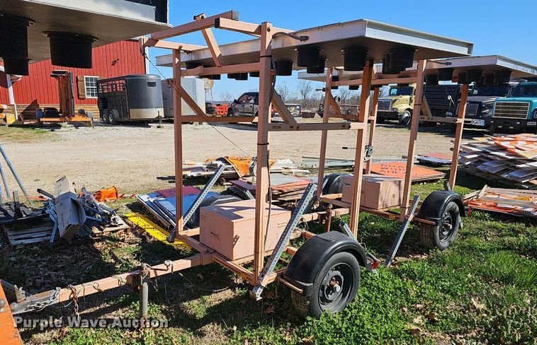 image for item EJ6119 (5) signal board trailers