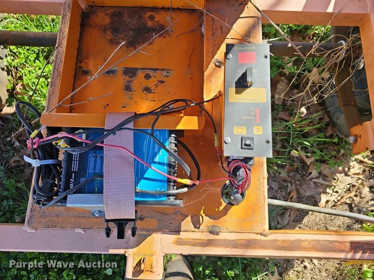 image for item EJ6119 (5) signal board trailers