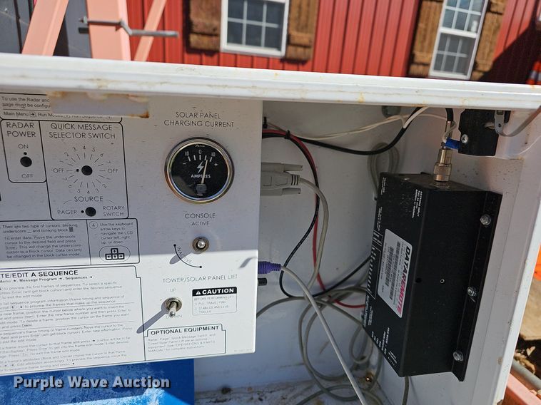 image for item EJ6120 2003 Wanco WILMB-S-LL(A)M message board trailer