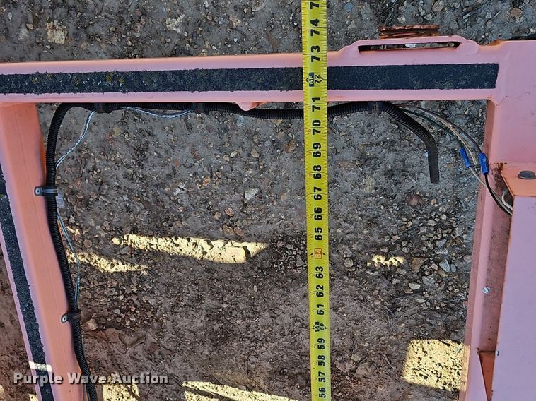 image for item EJ6121 2003 Wanco WTLMB-S-LL(A) message board trailer 