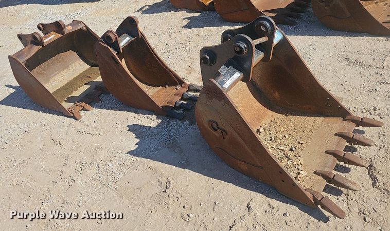 image for item EJ6124 (3) backhoe buckets