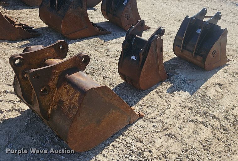 image for item EJ6124 (3) backhoe buckets