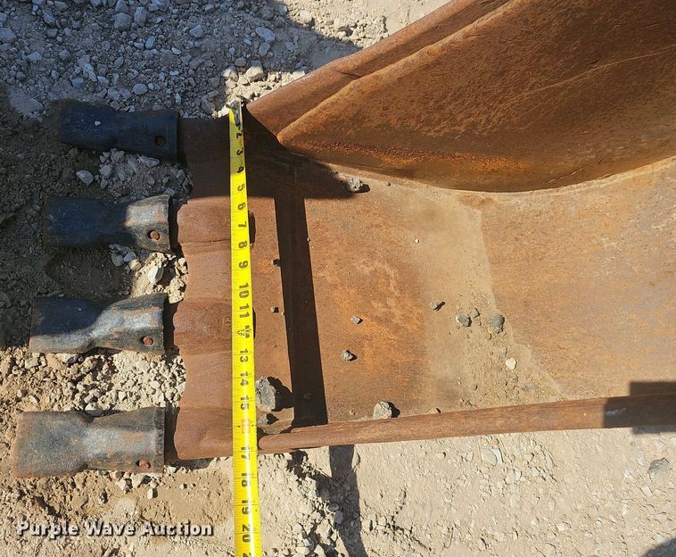 image for item EJ6124 (3) backhoe buckets