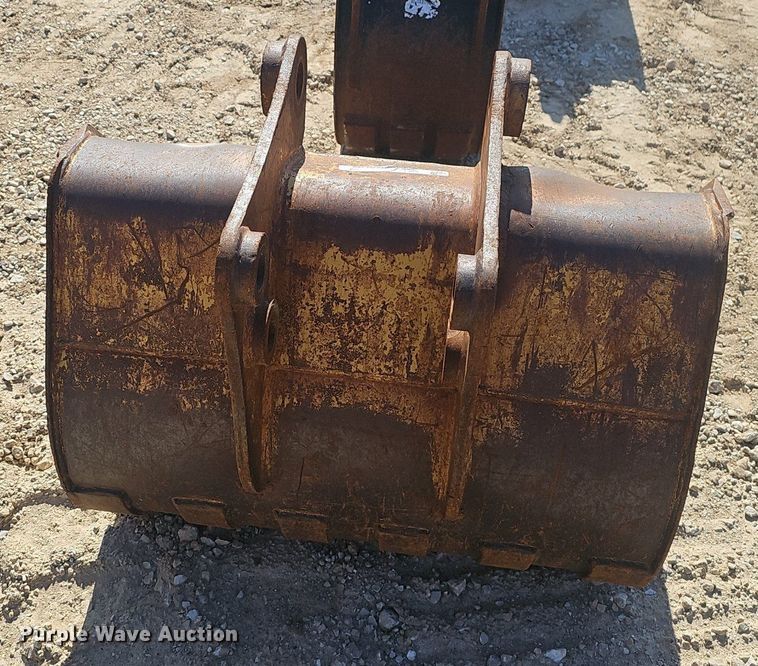 image for item EJ6124 (3) backhoe buckets