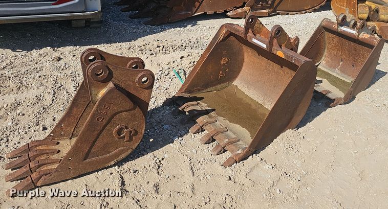 image for item EJ6125 (3) excavator buckets