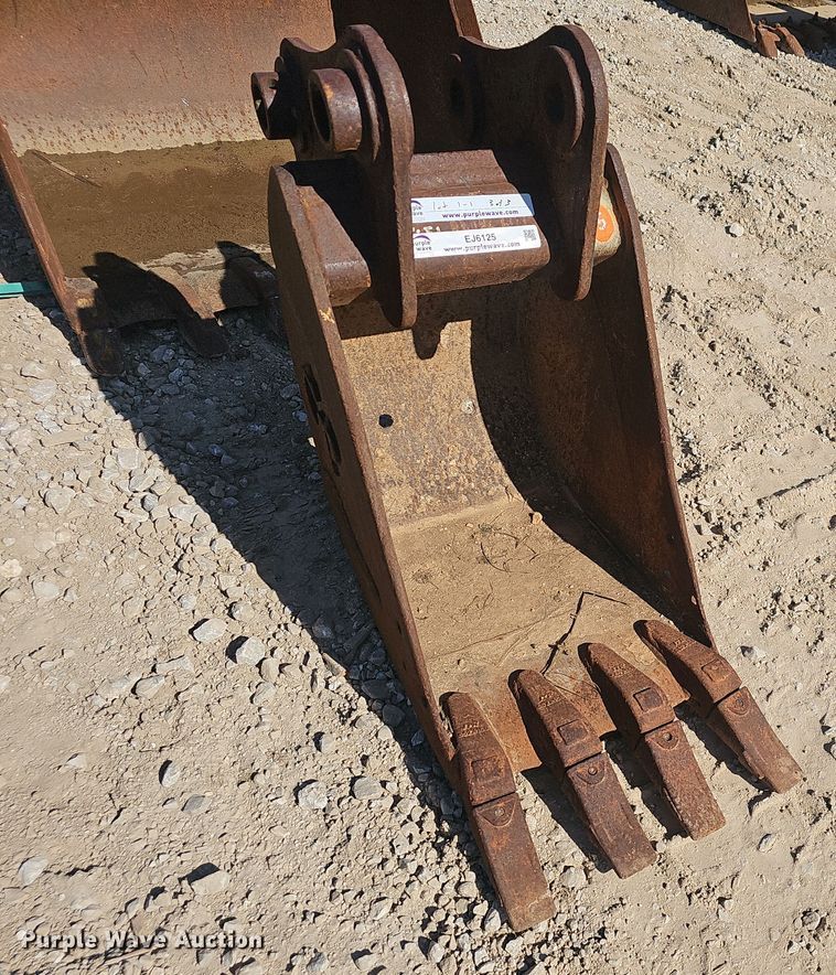 image for item EJ6125 (3) excavator buckets