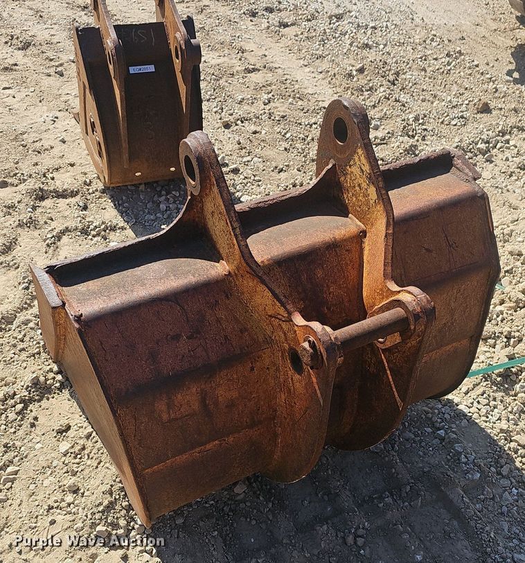 image for item EJ6125 (3) excavator buckets