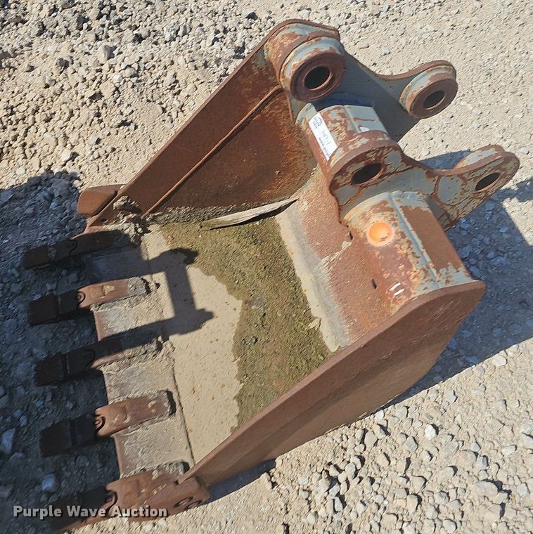 image for item EJ6125 (3) excavator buckets