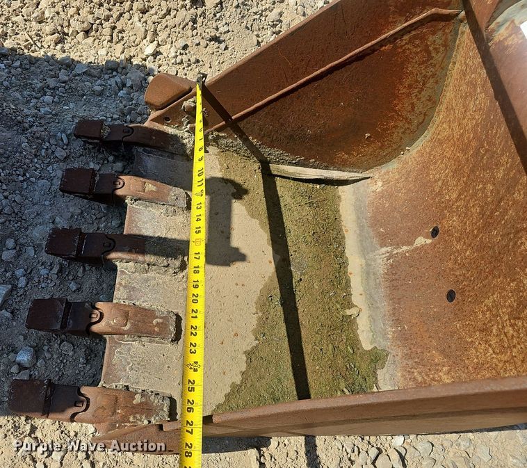 image for item EJ6125 (3) excavator buckets