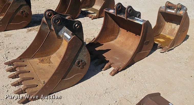 image for item EJ6126 (3) excavator buckets