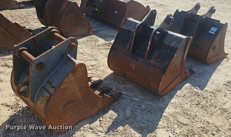 image for item EJ6126 (3) excavator buckets