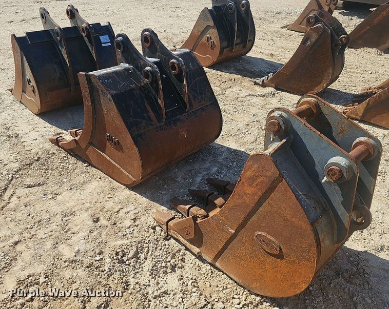 image for item EJ6126 (3) excavator buckets