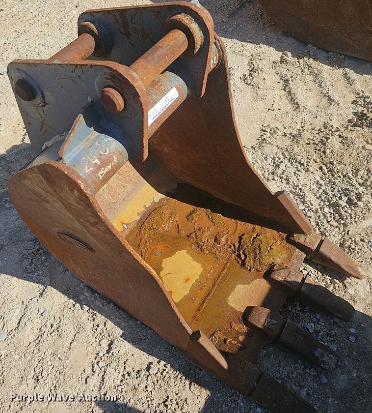 image for item EJ6126 (3) excavator buckets
