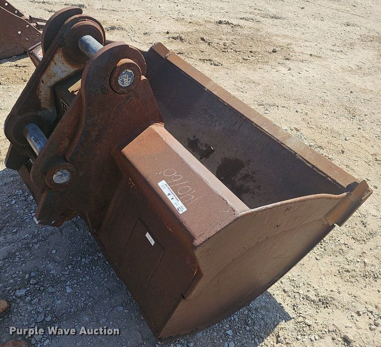 image for item EJ6127 (3) excavator buckets 