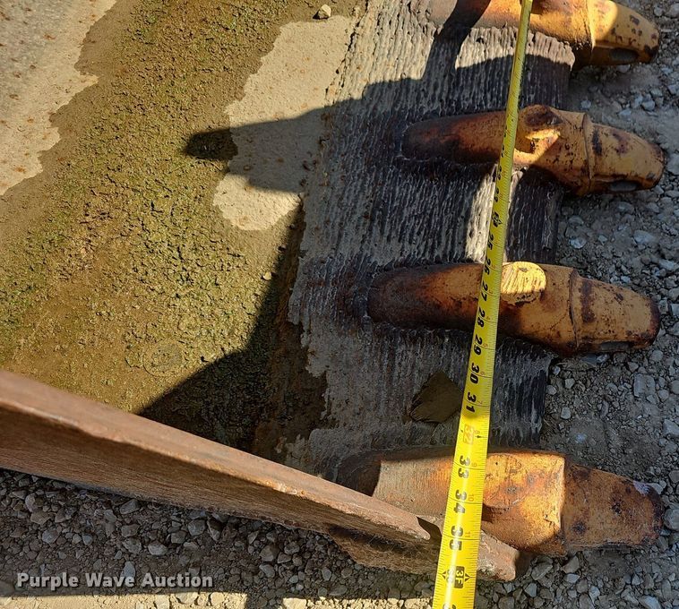 image for item EJ6127 (3) excavator buckets 