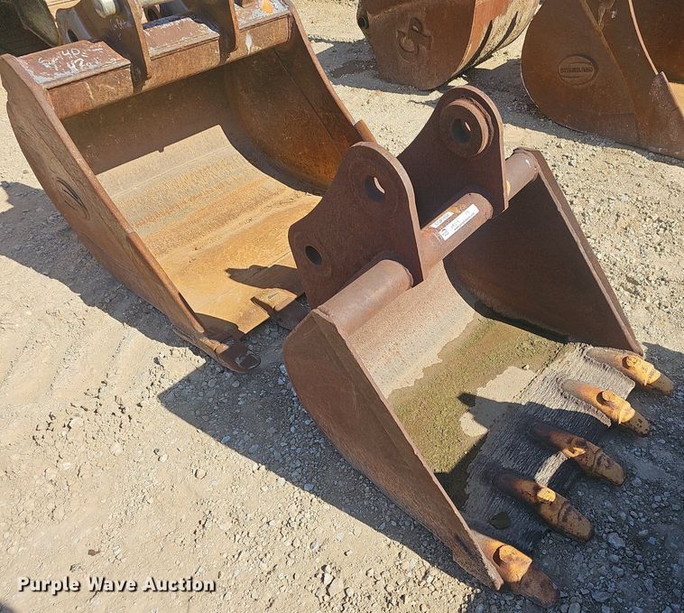 image for item EJ6127 (3) excavator buckets 