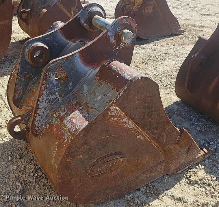 image for item EJ6127 (3) excavator buckets 