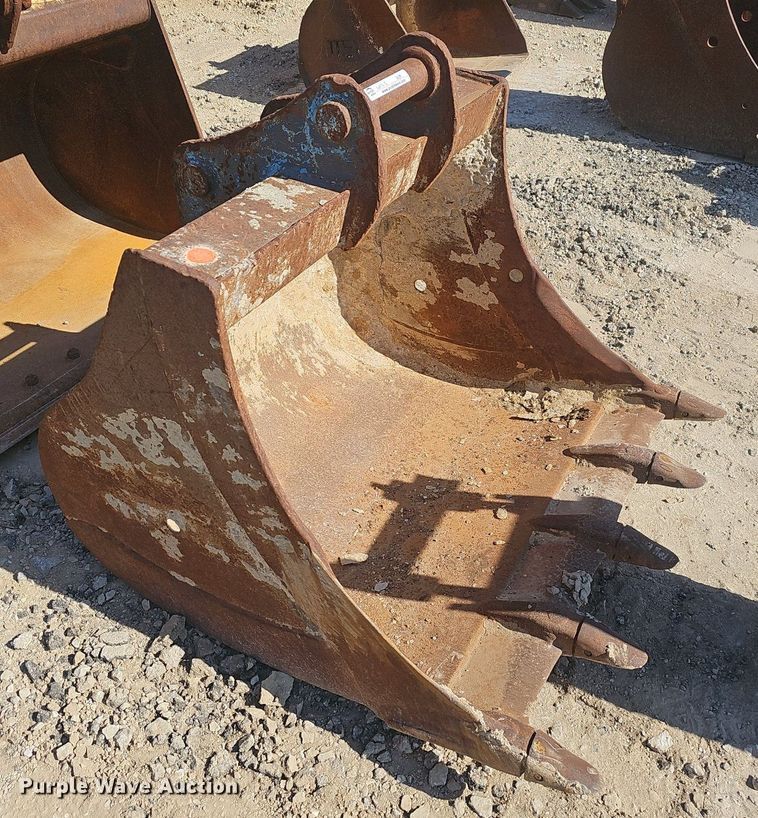 image for item EJ6129 (3) excavator buckets