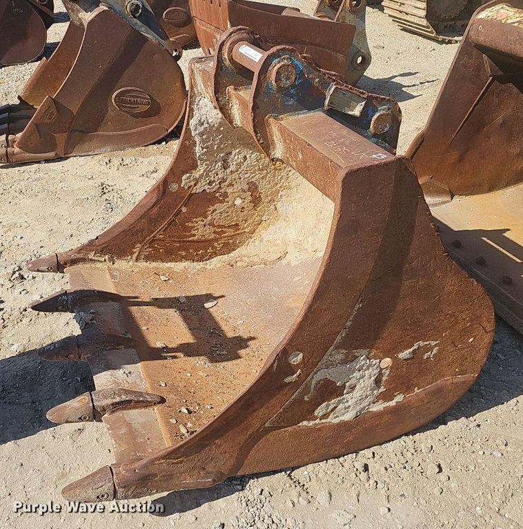 image for item EJ6129 (3) excavator buckets