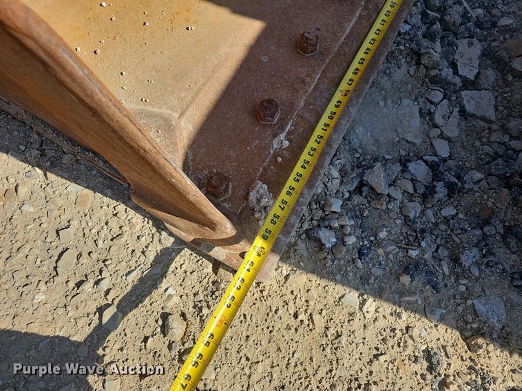 image for item EJ6129 (3) excavator buckets