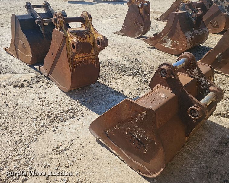 image for item EJ6130 (3) excavator bucket