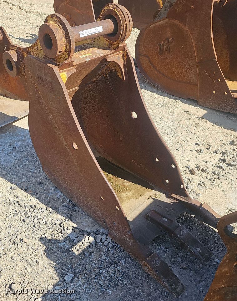 image for item EJ6130 (3) excavator bucket