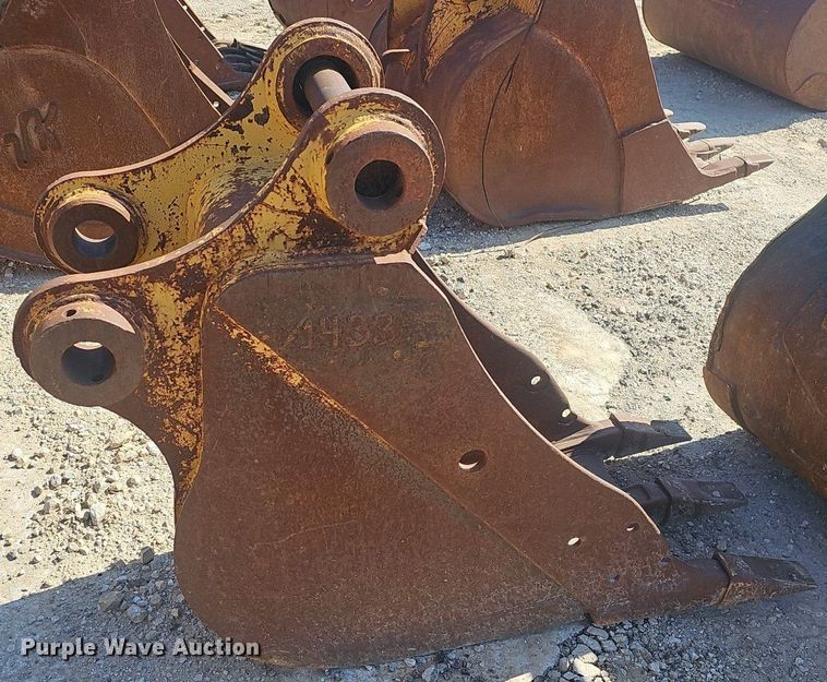 image for item EJ6130 (3) excavator bucket