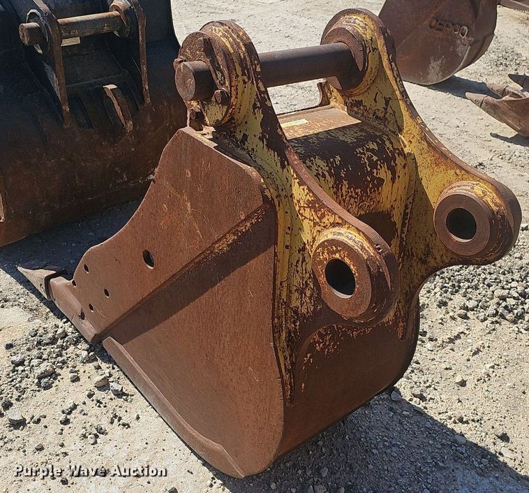 image for item EJ6130 (3) excavator bucket