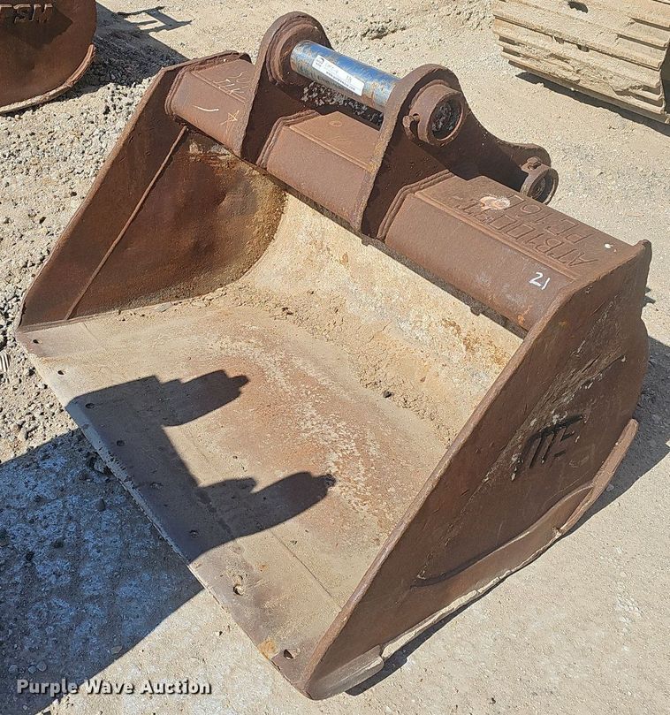 image for item EJ6130 (3) excavator bucket