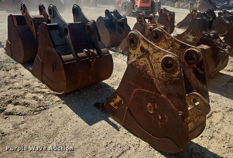 image for item EJ6131 (3) excavator buckets