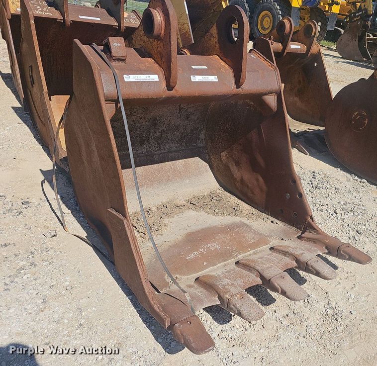 image for item EJ6131 (3) excavator buckets
