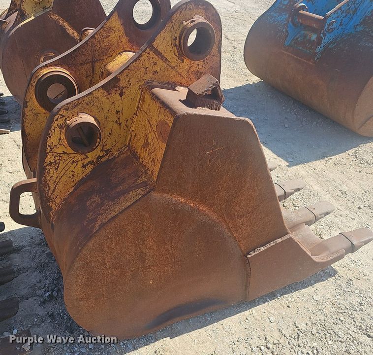 image for item EJ6131 (3) excavator buckets
