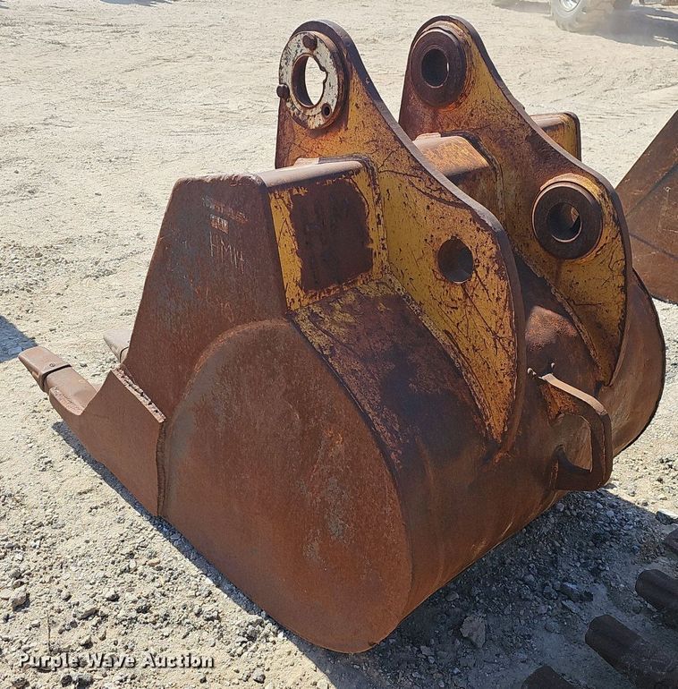 image for item EJ6131 (3) excavator buckets