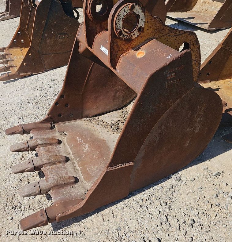 image for item EJ6131 (3) excavator buckets