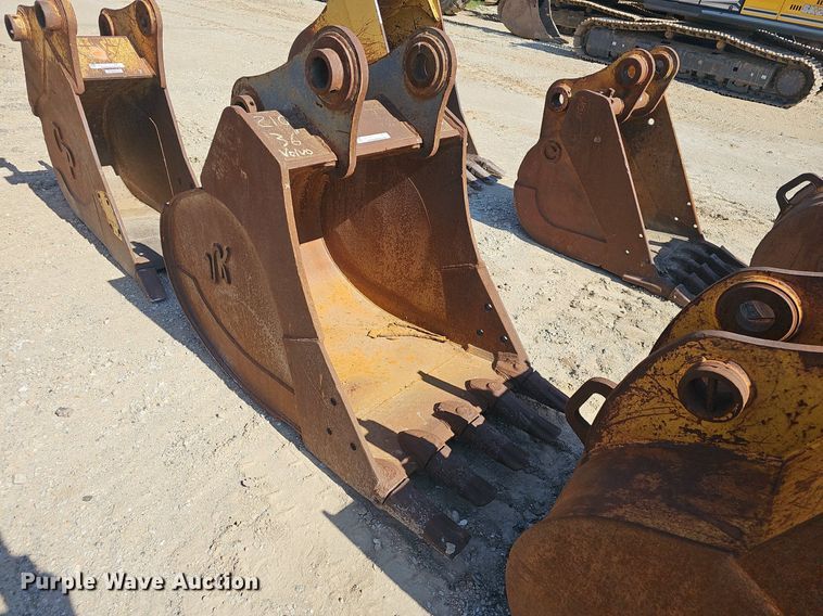 image for item EJ6131 (3) excavator buckets