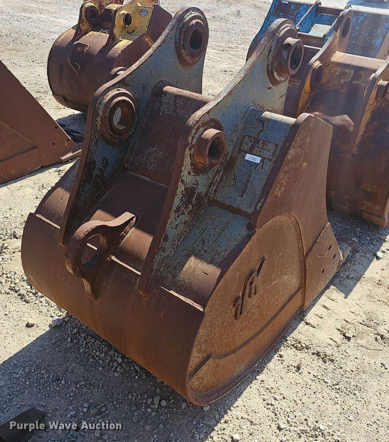 image for item EJ6131 (3) excavator buckets