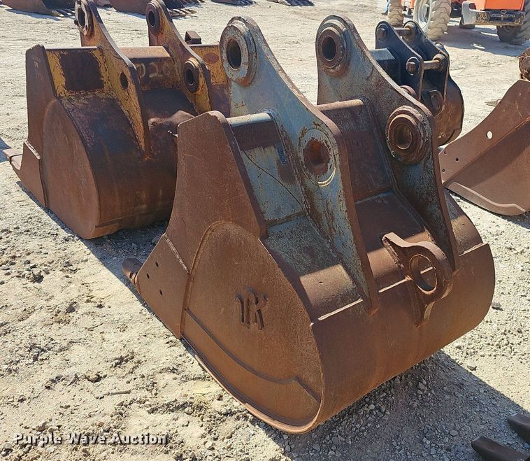 image for item EJ6131 (3) excavator buckets