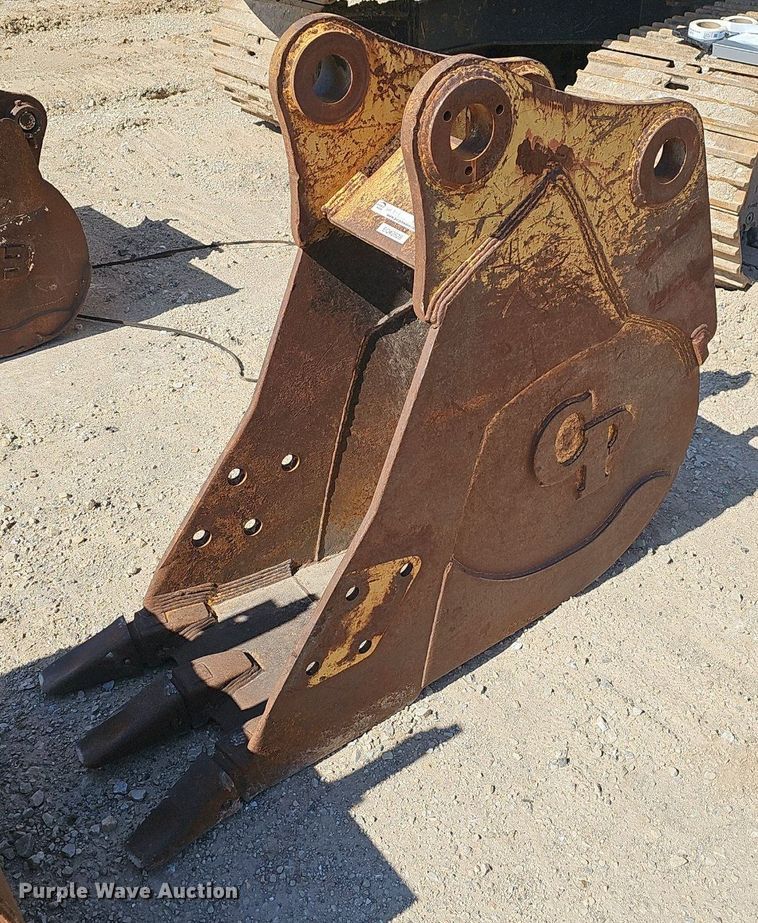image for item EJ6131 (3) excavator buckets